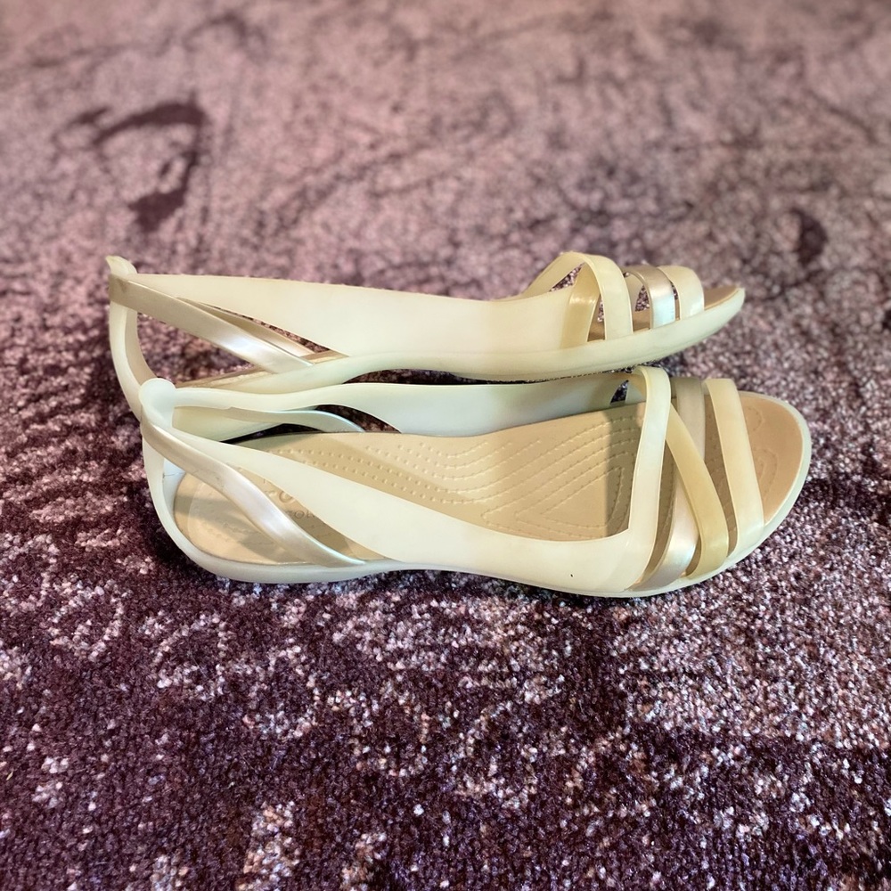 Crocs slip on flats jellys strapy comfort 8